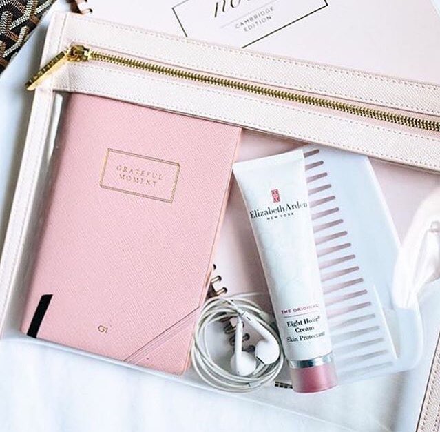 beauteous_you's tweet image. Satu produk. Lebih dari 8 manfaat. Sempurna untuk kapanpun dimanapun #8hour #protect #hydrate #soothing #calming #travel #BFF