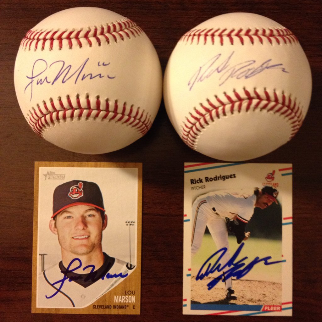 RoadDawg58's tweet photo. Thanks to @SaltLakeBees MGR #LouMarson & @AviatorsLV PC #RickRodriguez for signing before the game!
#TribeAlumni https://t.co/jHmHyOnbgb