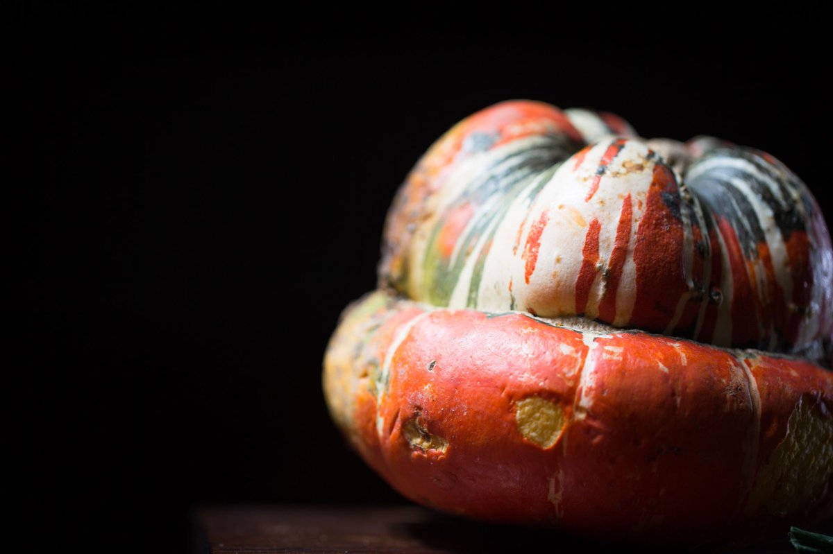 We serve all our roasts with seasonal veg. We prepare them from fresh every day because we serve roasts every day 😉🍴
#roasteveryday #toogoodtowait #notjustforsundaysanymore #brightonfood #roast brightonroast.co.uk/?utm_source=Tw…