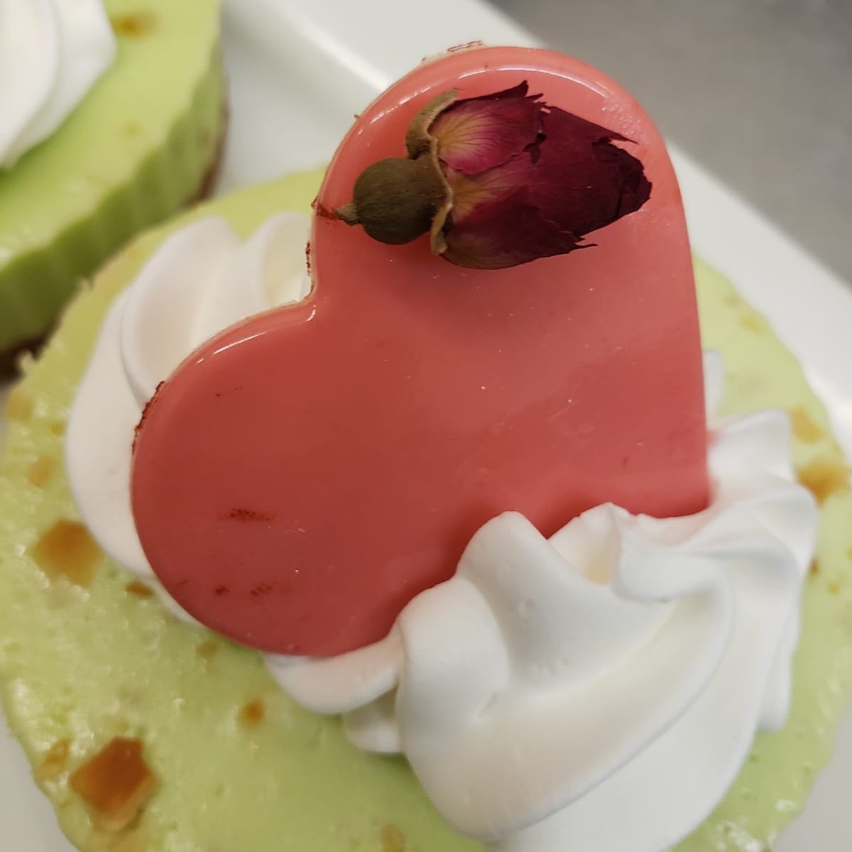 JC Patissier 
#mothersday #customcakes #cakeideas