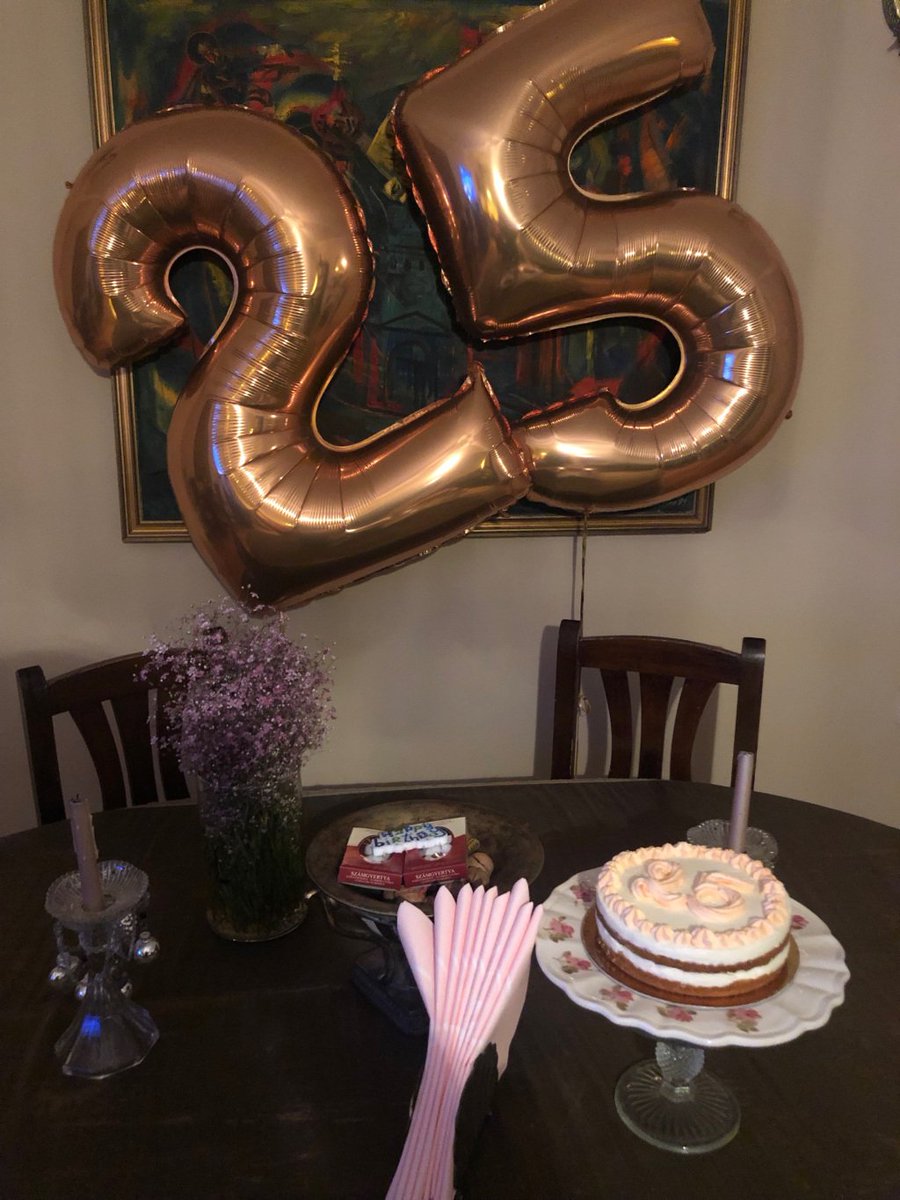 MiaKun's tweet photo. 25 Things About Life https://t.co/iCjROLrhbZ https://t.co/nuxokCLQzN