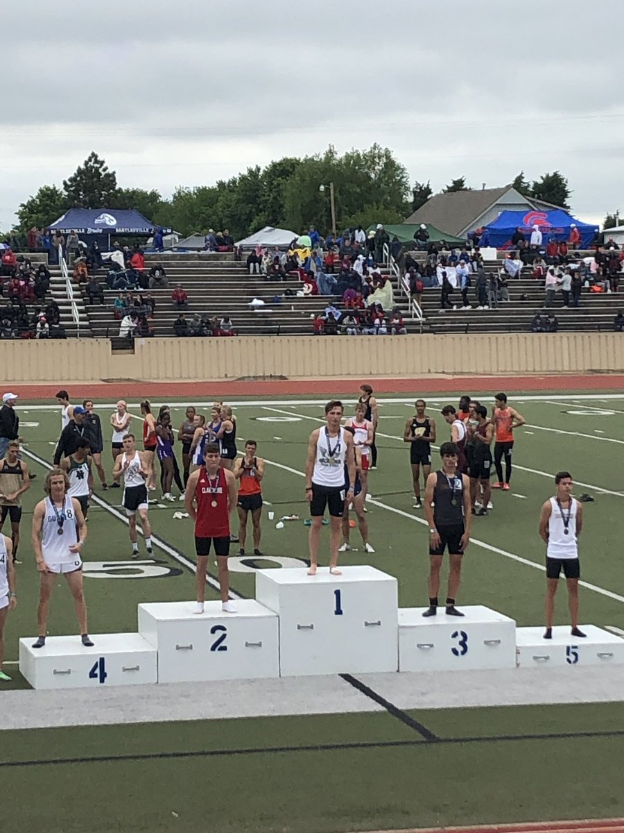 5th place State 5A medalist in the 800 <a href="/MilesKahoe3/">Miles Kahoe</a>