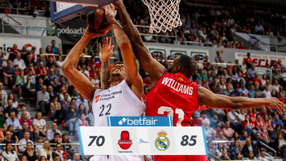 RMBaloncesto's tweet photo. 🙌🏾⛹️‍♂️ @waltertavares22 conduce al equipo a la última victoria antes de afrontar la Final Four. El caboverdiano puso 7 tapones y capturó 11 rebotes además de anotar 17 puntos. 
Es el 26º triunfo en @ACBCOM. 
👏 ¡Enorme trabajo, equipo! 👏
@Betfair_ES | #HalaMadrid https://t.co/tn70ZsU6sD