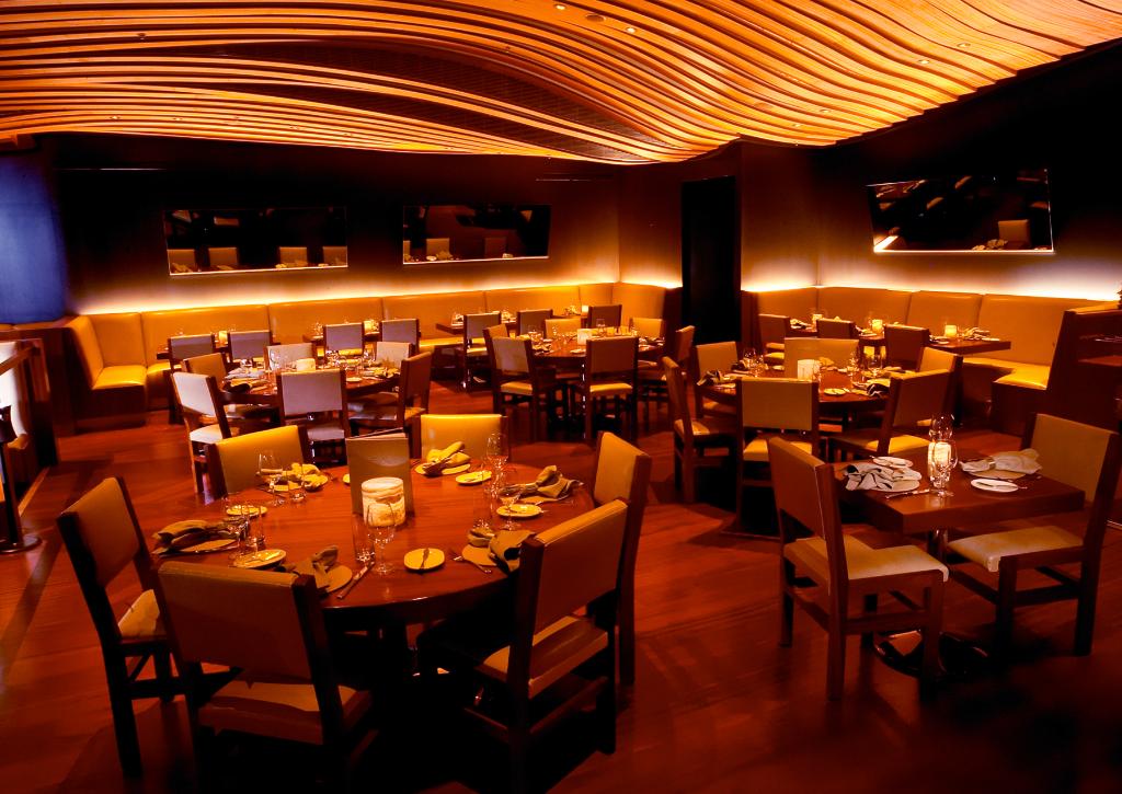FixLV's tweet image. Dine in a sleek setting with delectable cuisine.
Book your seat: goo.gl/qV93c2