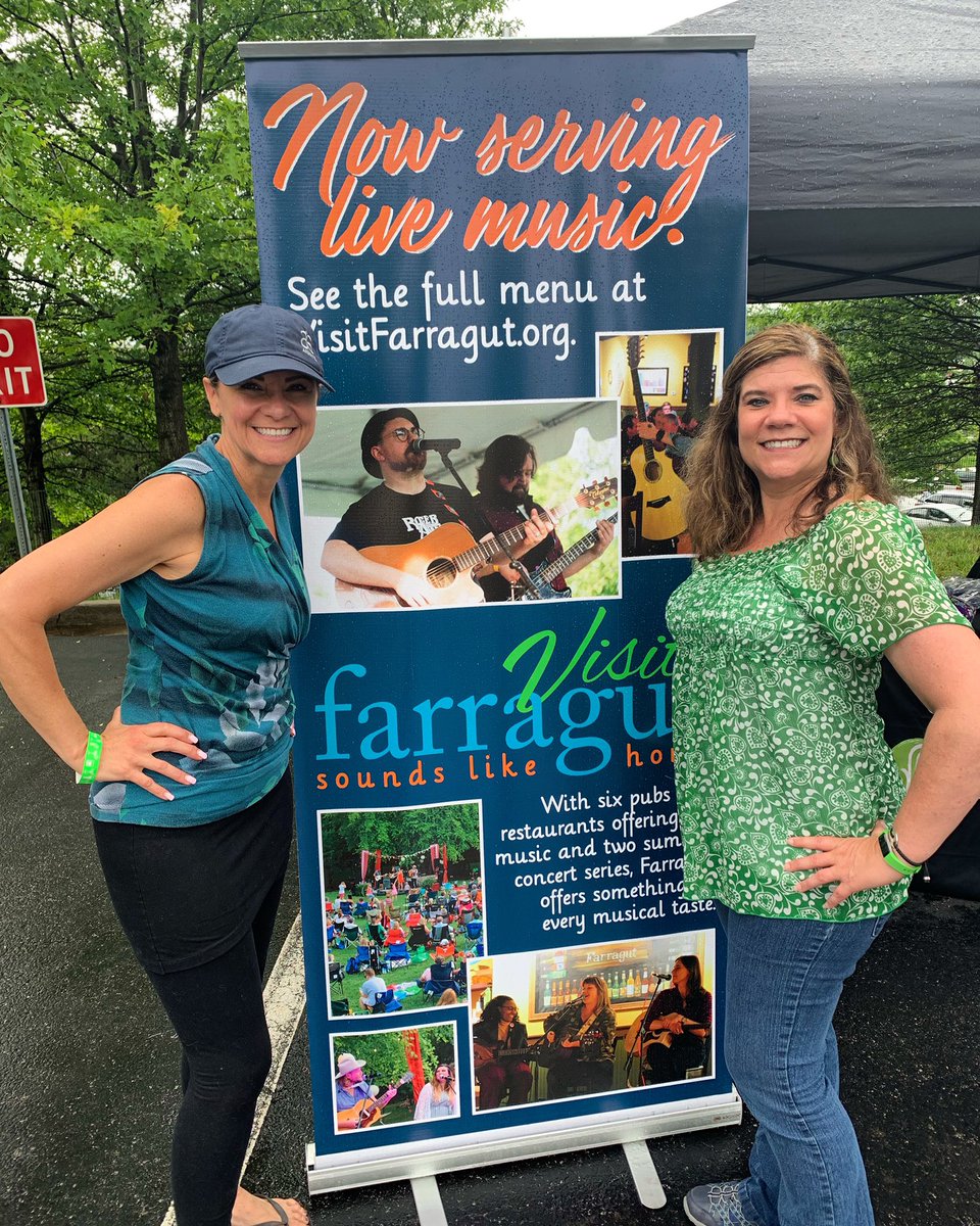 gilbertchenot's tweet photo. Our very own Christine is volunteering at the Town of Farragut Fido Fest today! It ends soon, but you still have time to come on out and say hello! https://t.co/gd7rJvLv4x