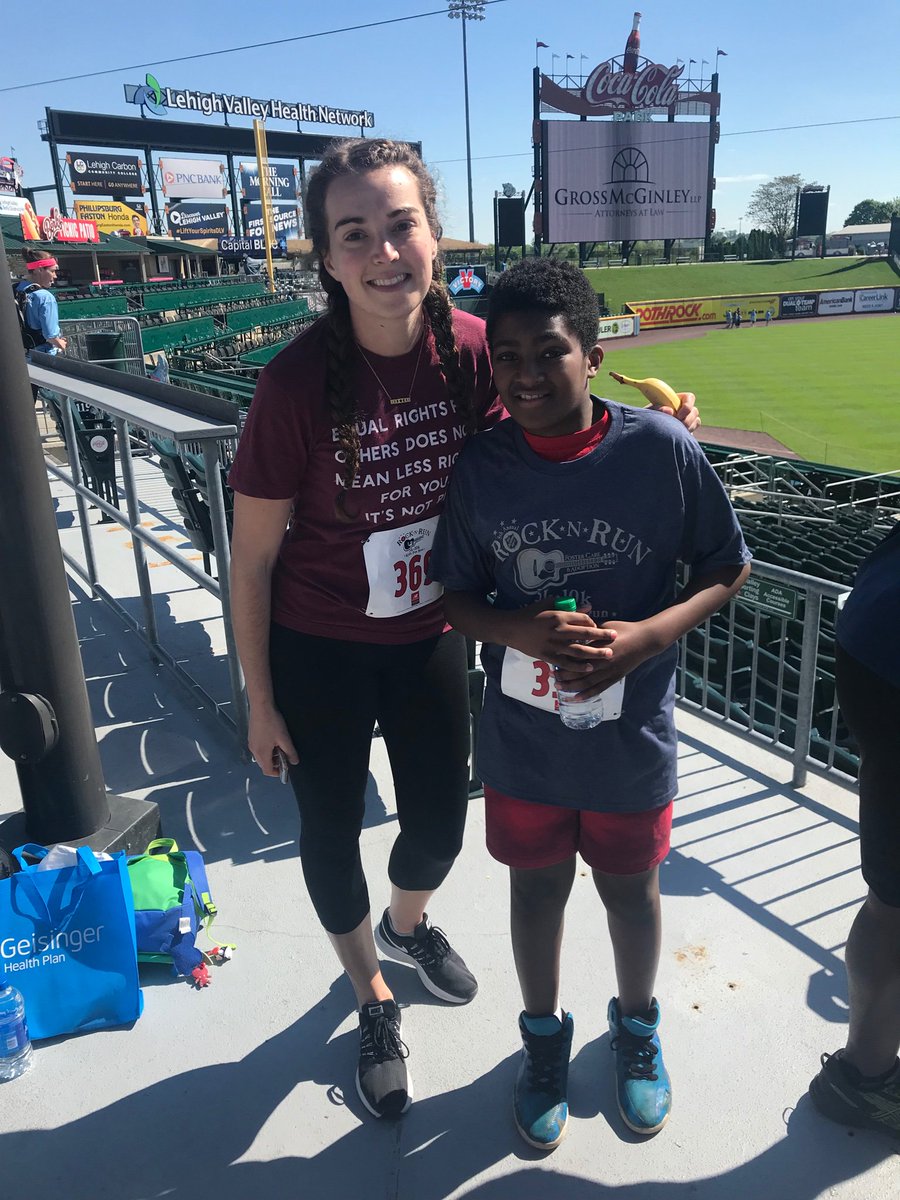 SraRodriguezPao's tweet photo. TJ Running Club completing their first 5K as a team! #rocknrun5k #tjrunners #TJeffersonBASD https://t.co/WIyhdEpvbl