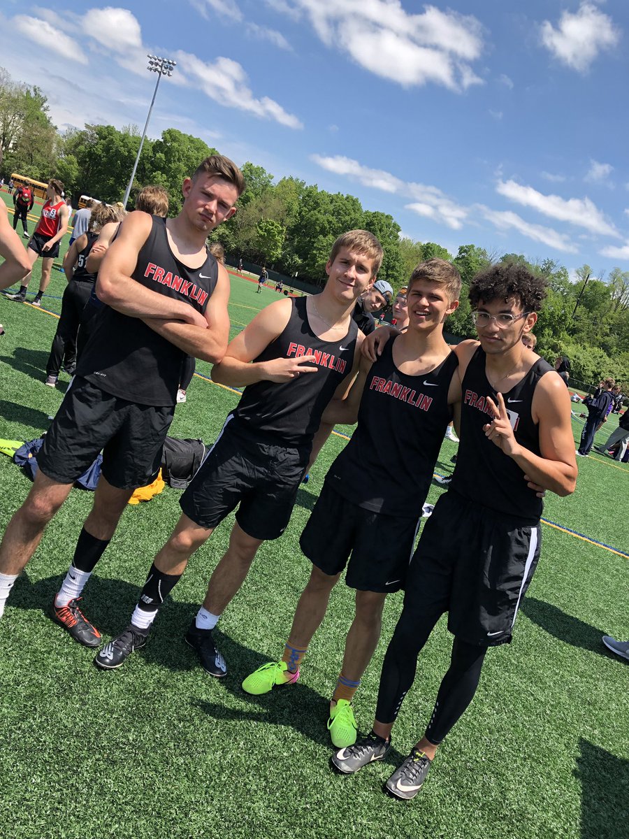 Guys 4x400 took 3rd with a season best time! #SWBL