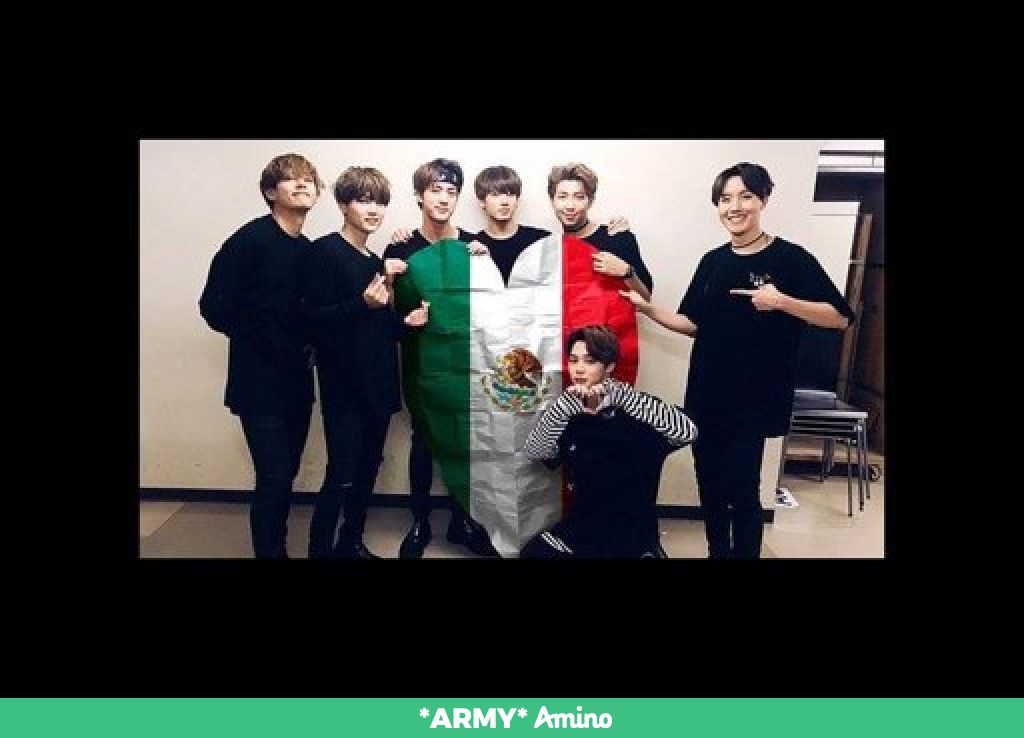 SofLuna2's tweet photo. @BTS_twt https://t.co/px0vnqLH9s