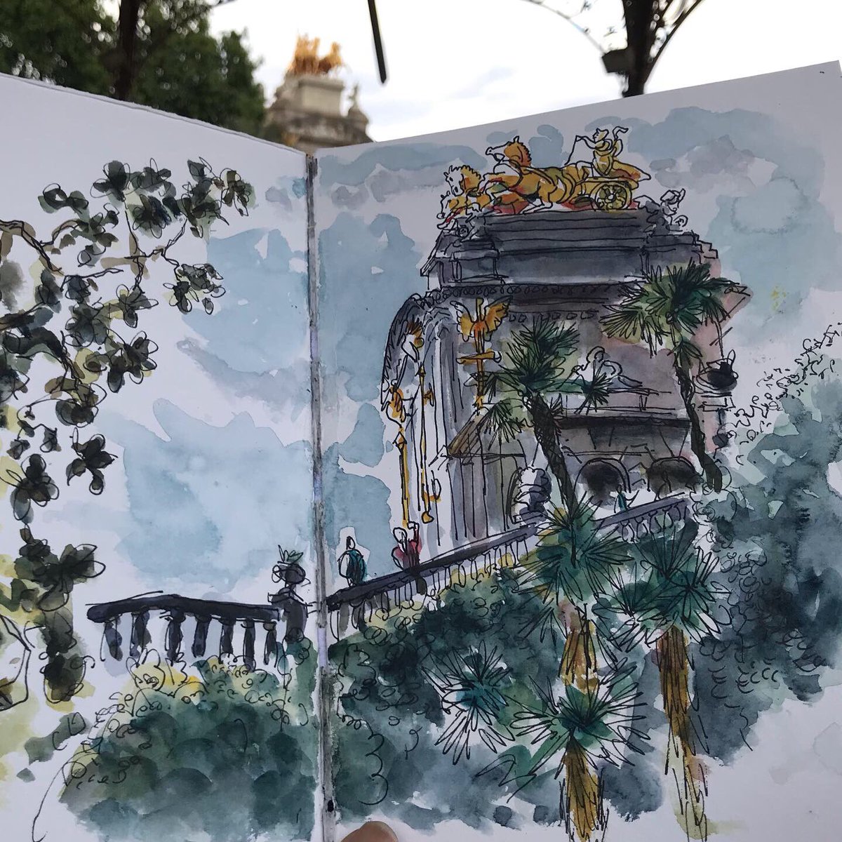 MunozFrancesc's tweet photo. Cascada de la Ciutadella #urbansketchers @InkyfingersBCN #sketchbook #drawingonlocation #watercolor #barcelona https://t.co/4WhIpxN1sE