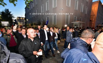 Προβολή εικόνας στο Twitter