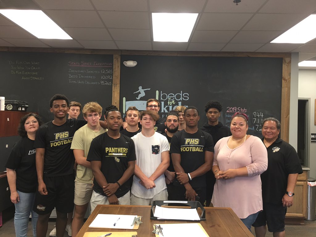 _CoachBowles's tweet photo. Impressed with our team! Team 30-playing multiple sports, intense school schedules, ServeWeek duties spending time at Sam House, 2nd Harvest, Beds For Kids, Matthews Help Center, and served in Multi. @CharMeckSchools while dominating Max outs and spring ball!! #PTR #Building30 https://t.co/n2ltXLaZid