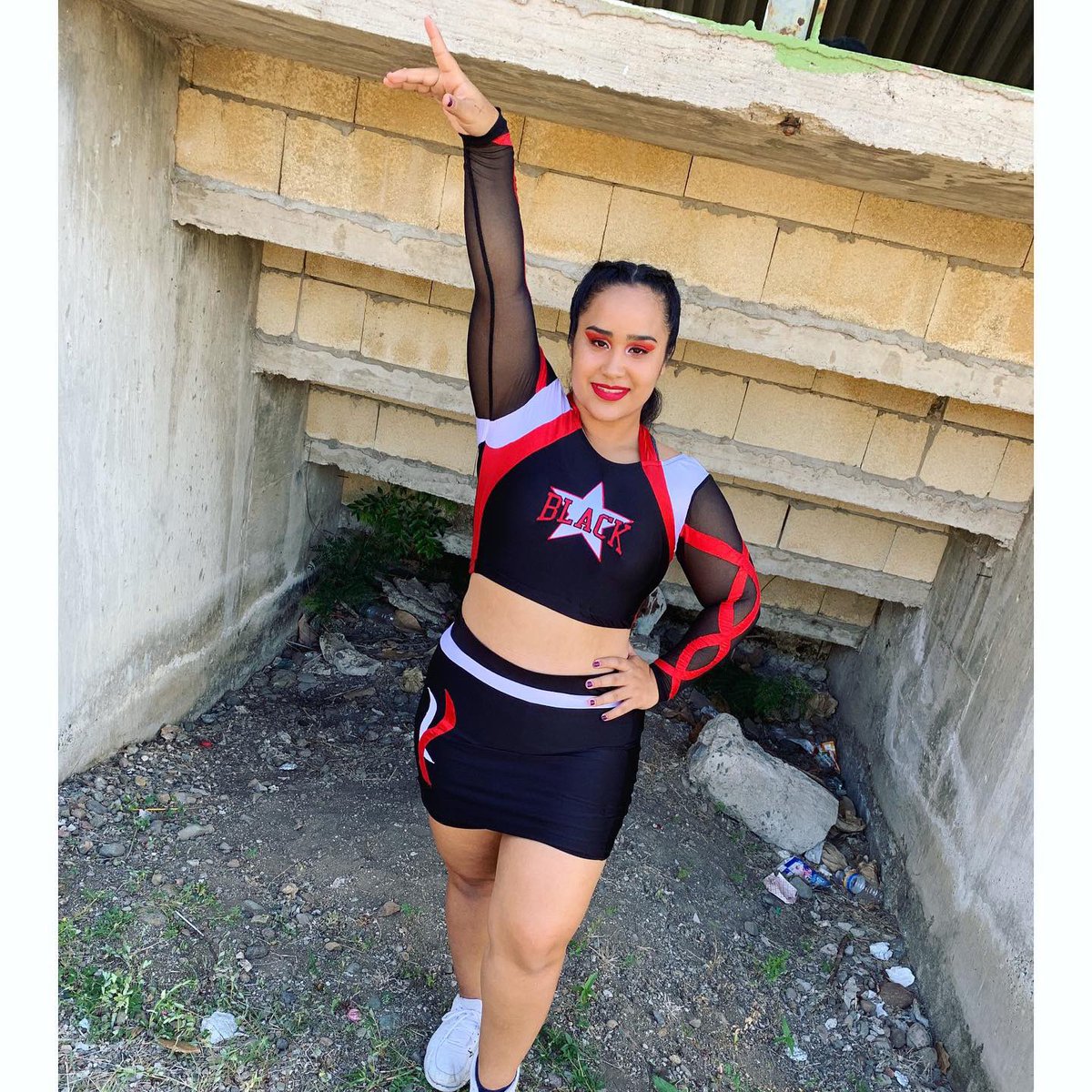 DaneishkaGarcia's tweet photo. Hoy se compite, y es la última del season ❤️🔥💁🏽♀️and I’m still Queen 👑 #lastcompetition #BlackAllStars https://t.co/S0GP8Fqw9H