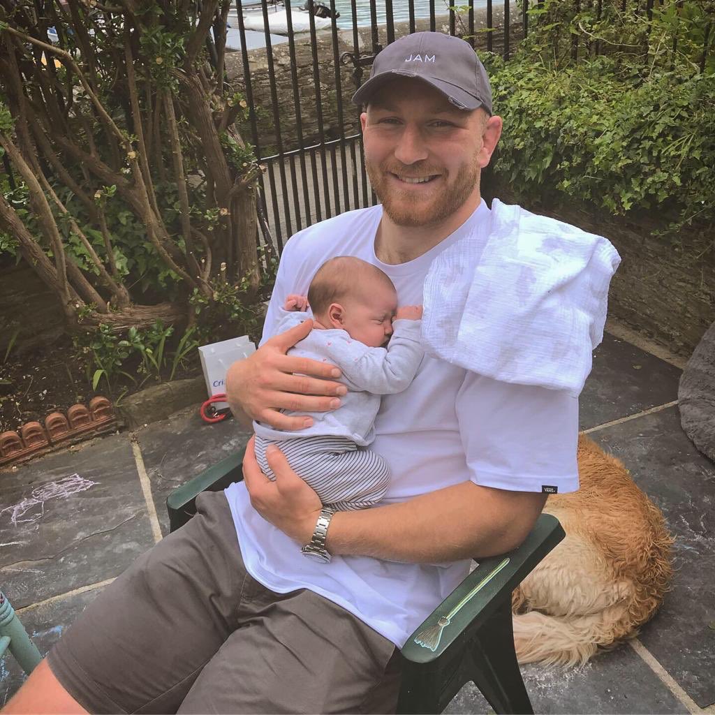 mattkvesic's tweet image. Beautiful day down in Salcombe catching up with the Pennell’s &amp;amp; Grove’s. Couldn’t have asked for a better day ☀️ Managed to get my baby practice in with little Ottie too 👼🏻 Thanks guys @chris_pennell @jo_pens @AlexGrove @FelicityKvesic 😘 #DevonIsHeaven