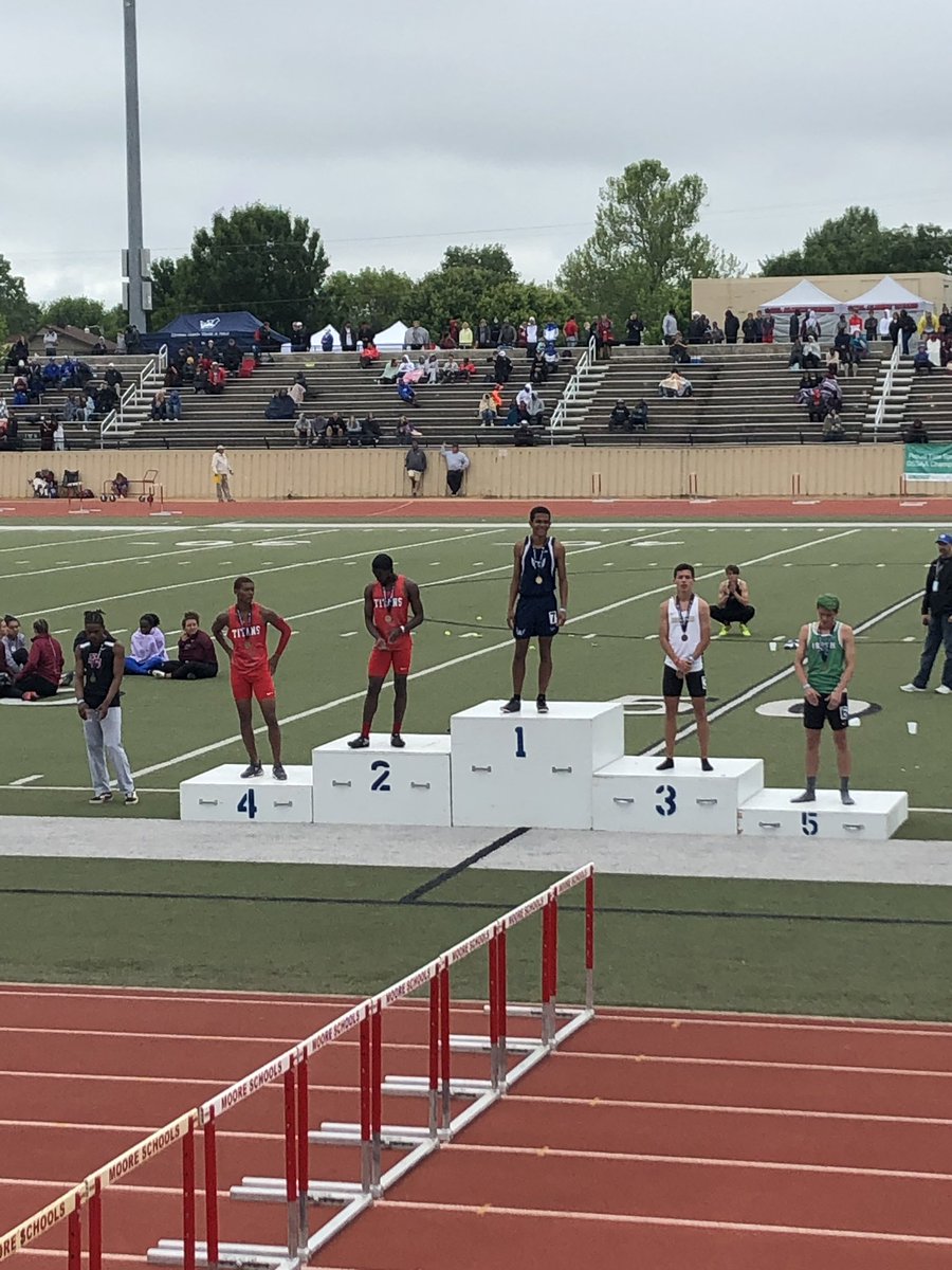 3rd Place State 5A medalist in the 400 and new school record holder <a href="/MilesKahoe3/">Miles Kahoe</a>