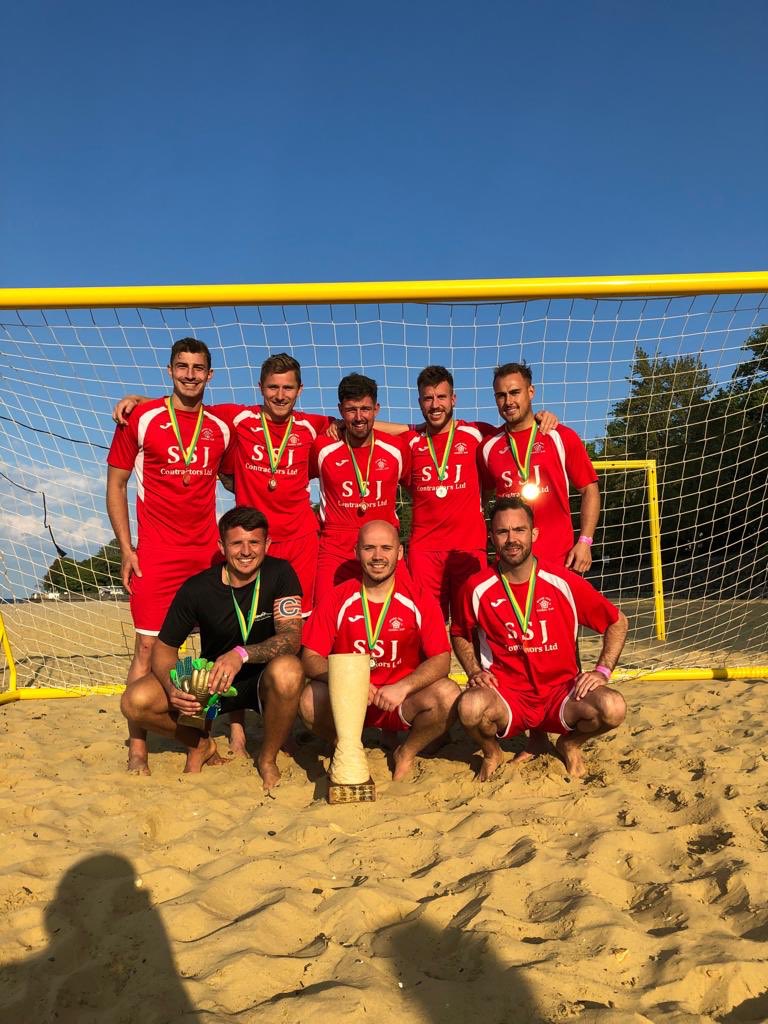 Itchy1992's tweet photo. . @eastleighfcbst if you boys didn't know who won have a look at this !!! #SlappedByPartTimerGolfers #IvoryToast #Carloss https://t.co/82ZxcOETWm