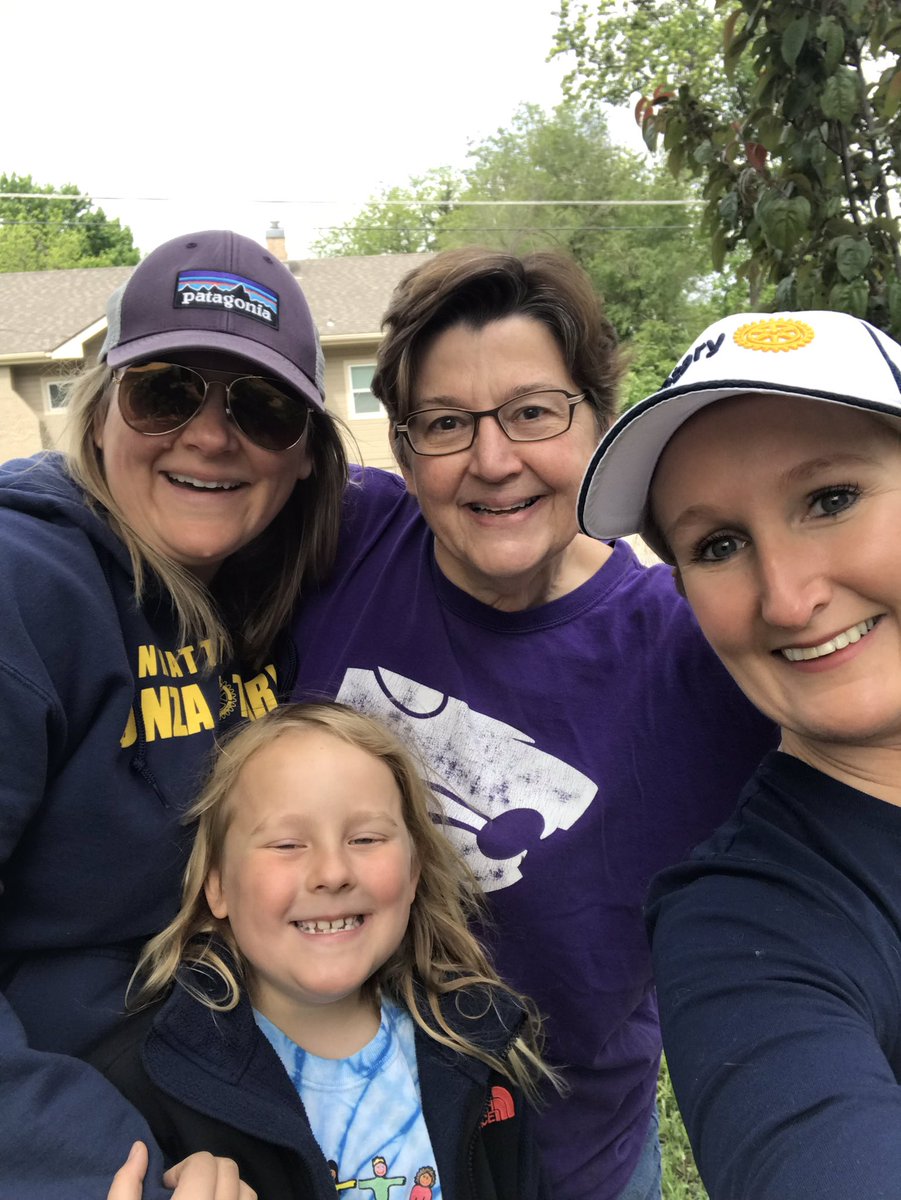 Konza Rotary Clean Up Day!! #peopleofaction #konzarotaryclub #serviceaboveself