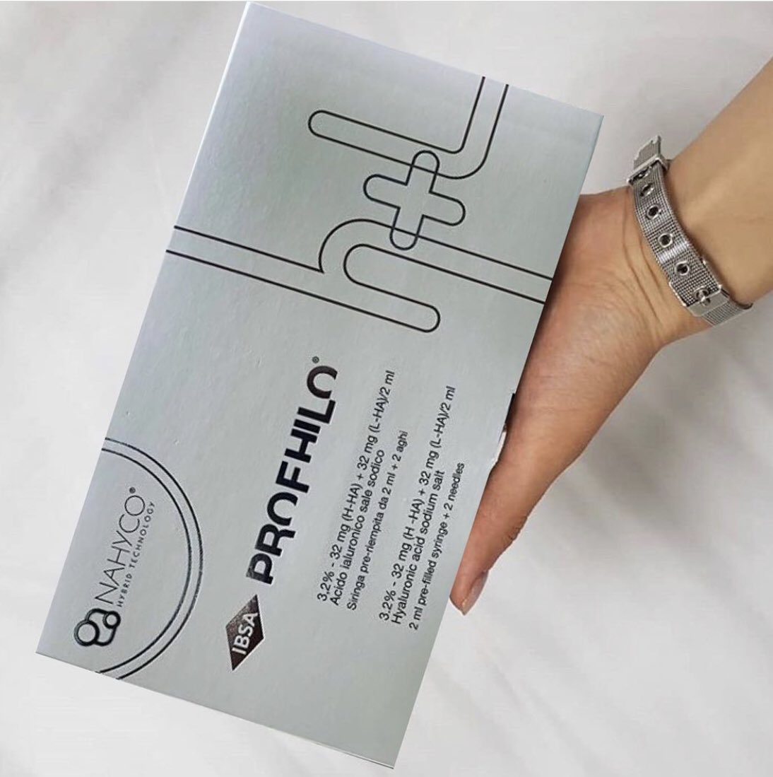 ha_dermauk's tweet photo. #Profhilo #bioremodelling #collagen #elastin #skin #skinlaxity #skinquality #face #neck #decollete #arms #knees #hands #lovedbypatients #hyaluronicacid #trend2019
#tweakment #hydration #injectablemoisturiser #awardwinning #airbrushed #airbrushedlook #IBSA https://t.co/lfh6jonfrp