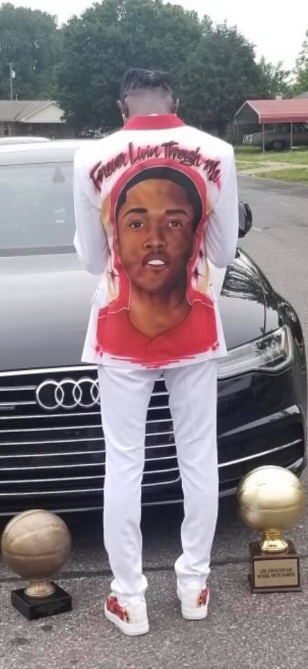 Hard2Please_'s tweet photo. Y’alllllllll they going up in a major way for my baby😭🕊❤️#LLTV3 #TayWayOrNoWay https://t.co/tygPQZIf2V