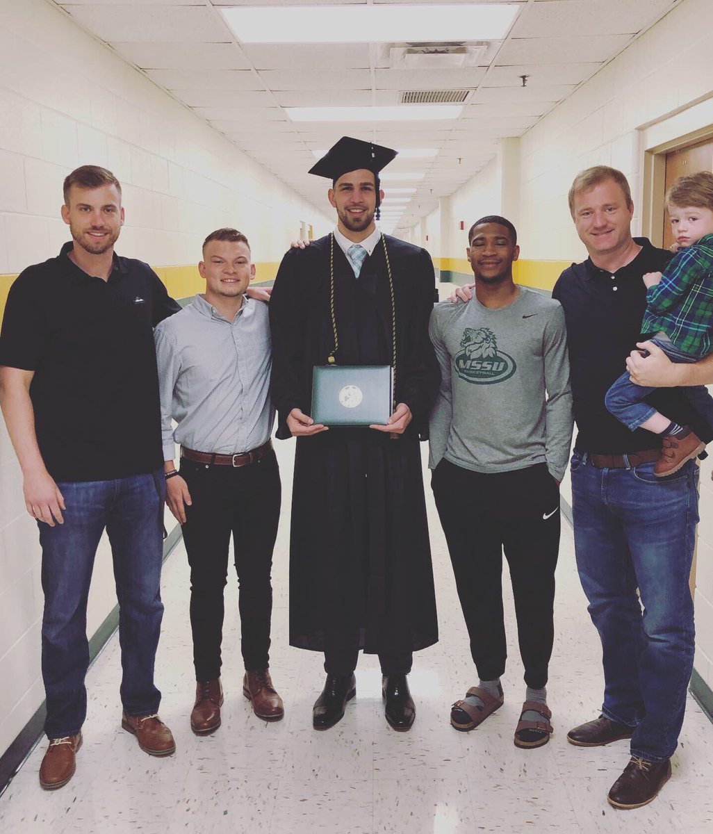 SamMcMahon25's tweet photo. We are going to miss ⁦@EnisMemic⁩. Proud of everything he has accomplished here at MSSU. So much more to come. https://t.co/VxpCYT17Ba