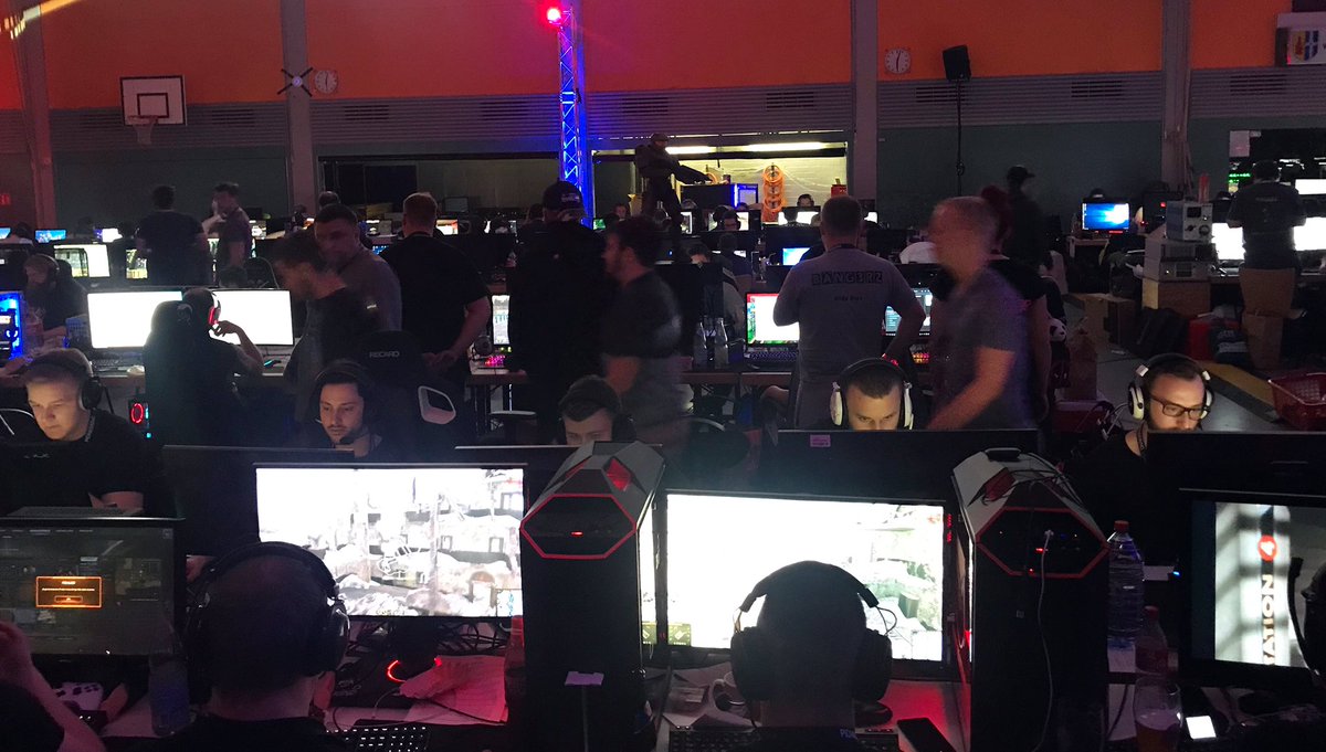 wint9r_'s tweet photo. ✅ Viertelfinale ✅ Halbfinale 🔜 Finale
#cxt #cxt23 #LANparty #CSGO #5on5 https://t.co/AYSyc0wYxD