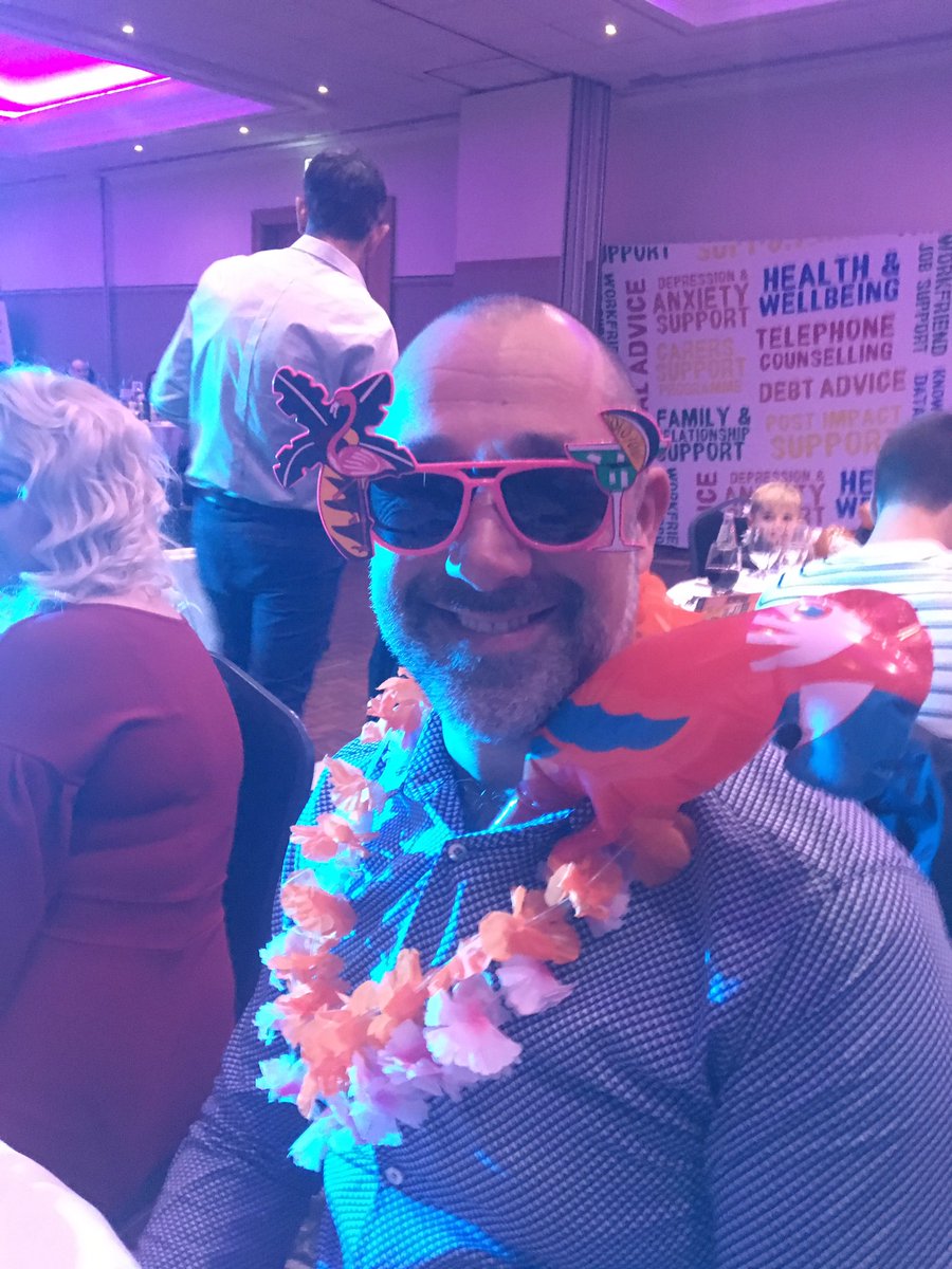 Toonfitzy1's tweet photo. @groceryaid #beachparty  right said Fred says he’ll dance https://t.co/D7DcGelgeV