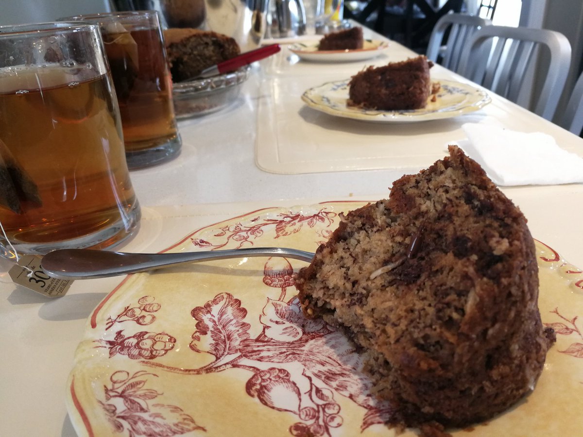 blunt_object's tweet photo. Bought #Cravings2 yesterday and made THE banana bread today. It's as good as all of you guys said it was. My mom and I are already on our second slice 😭😭😭 thank you @chrissyteigen for this recipe and I can't believe I didn't fuck this up https://t.co/srP74hwWSM