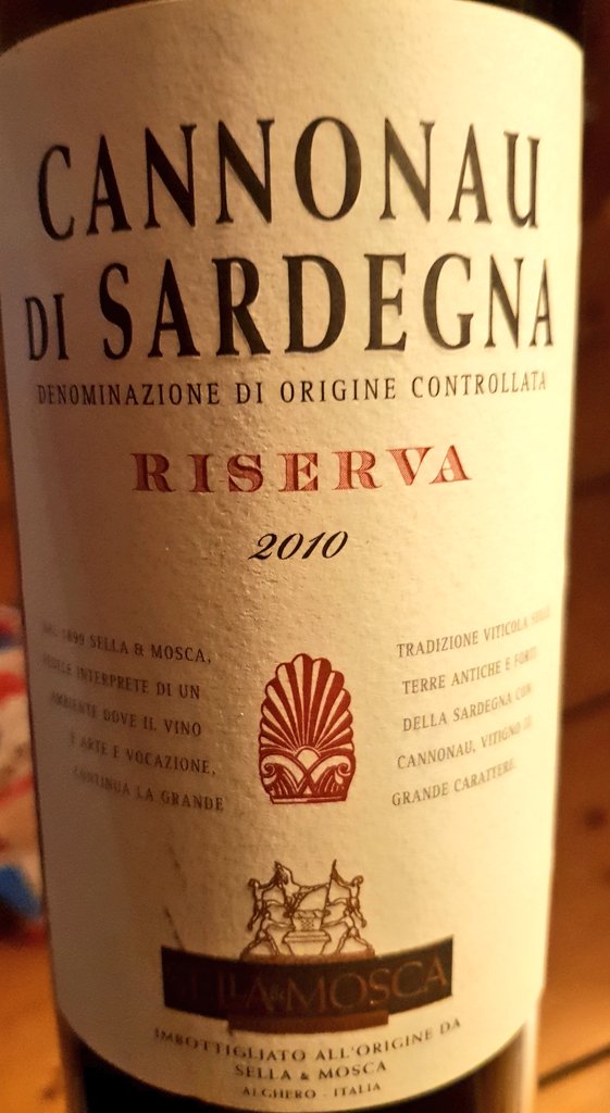 Well... This is a special wine..
@SellaeMosca #Cannonau #Sardegna @Sardegnavini @WineOfSardinia @SardiniaWine @sardiniawine016 @rs_bc_bl @jimofayr @pietrosd @ricasoli99 @albertobracco @wineconcubine @DomenicoDoronzo @ManettiVino @AntonioDeVecchi @paroledivino @WineBusiness