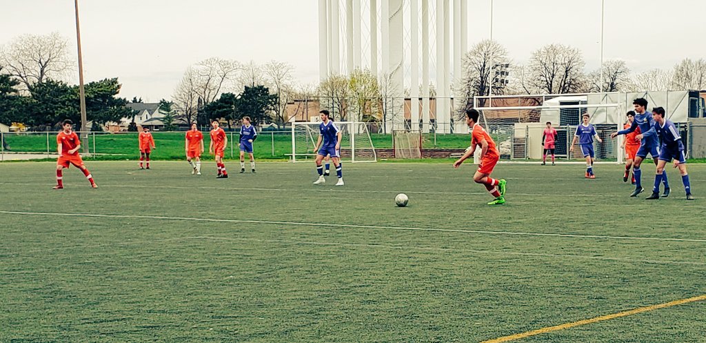pauline1321's tweet photo. Nice to see the @THPFC 2002 Thunder boys back on the pitch! #friendly #springsoccer⚽️ #thebeautifulgame #GOHIGHPARK https://t.co/cC0tTm7Mdh