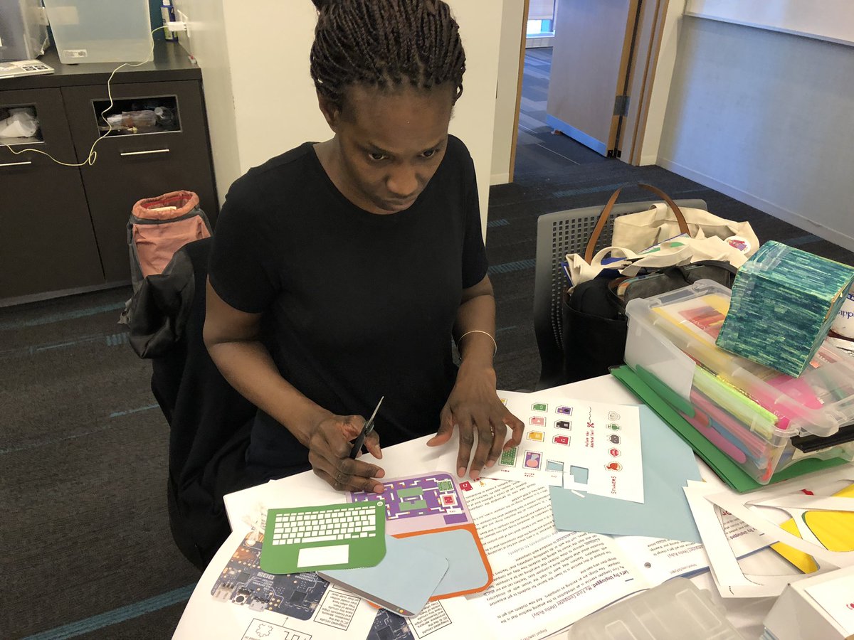 learningdrive's tweet image. Connecting @hellorubyworld Journey Inside The Computer with physical computing through the My First Computer activity! #craftcomputing @CSforAllNYC #SEPjrNYC @lindaliukas