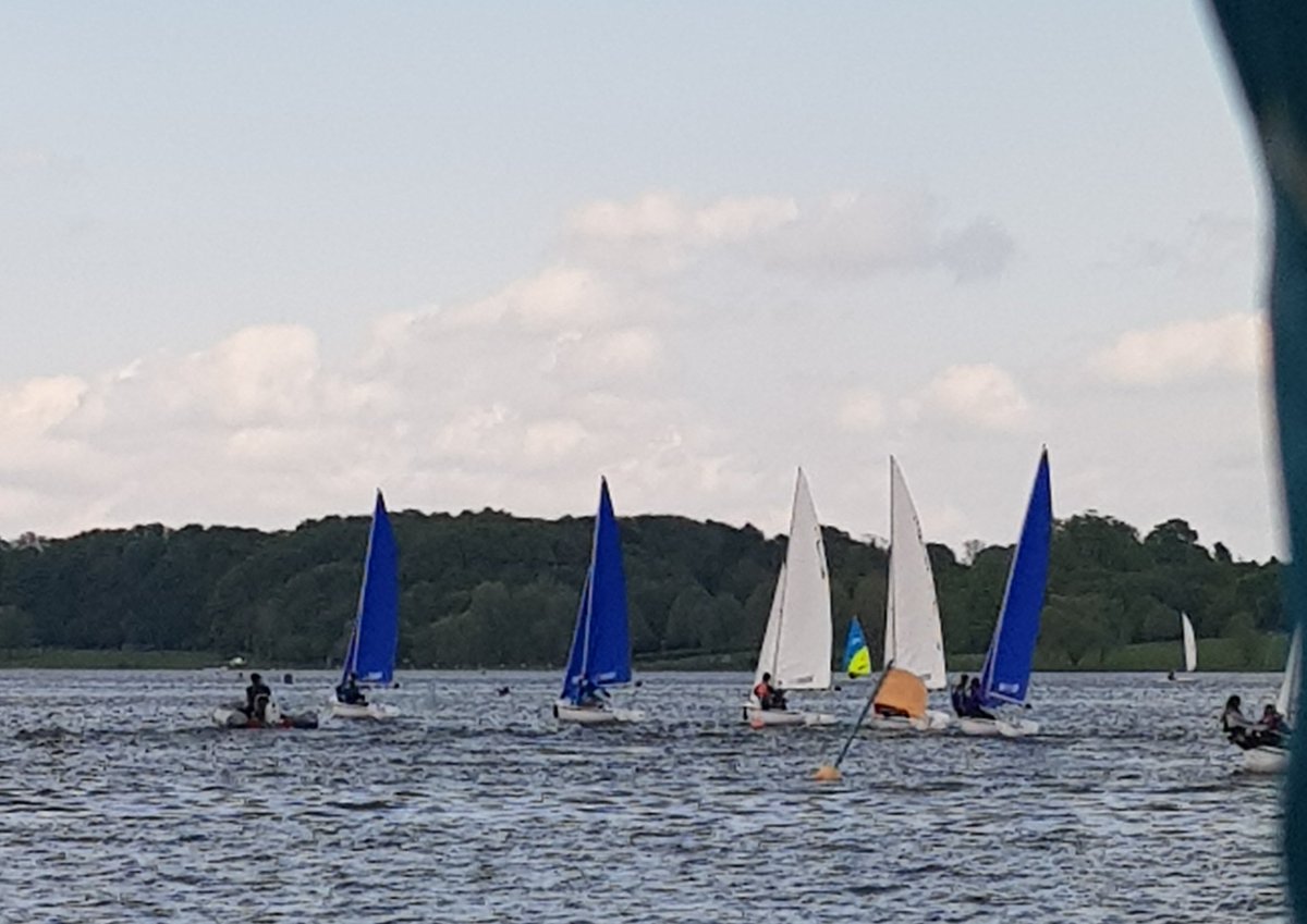 solschsailing's tweet photo. Improving our team racing skills against Oundle and Rugby at Rutland today. Three wins out of 4! Well done Solsch sailors, and thanks to Oundle for hosting! https://t.co/cCOidIimu6