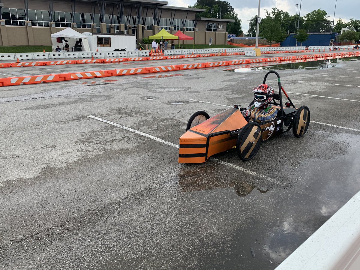 New driver alert! Quinterrius is behind the wheel as we pass the half way mark! #greenprix19