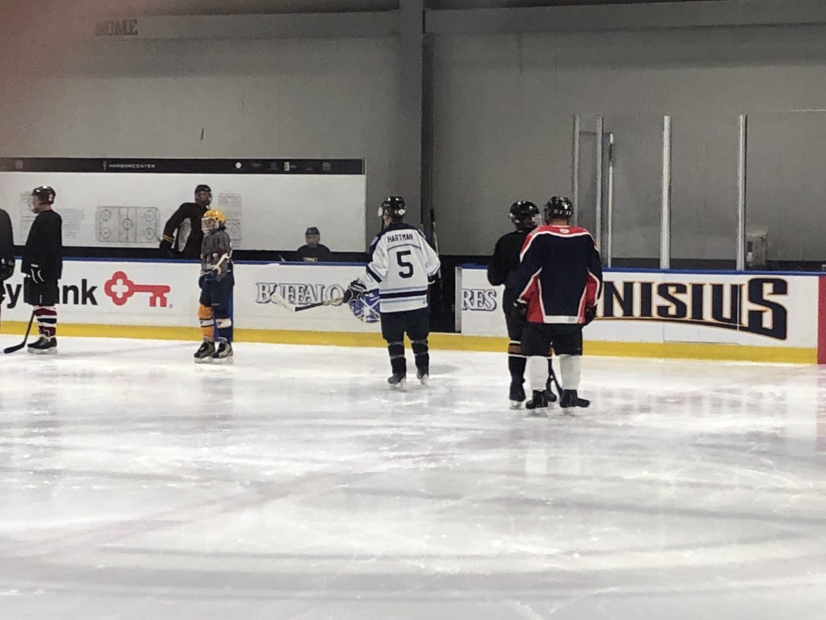 Kano262017's tweet photo. I’ve seen some interesting things at today’s captain skate #Original40 #PowerPlayer @11DayPowerPlay  #marauders &amp; #squirrels  @QCSquirrels https://t.co/G9u8QhPiPb