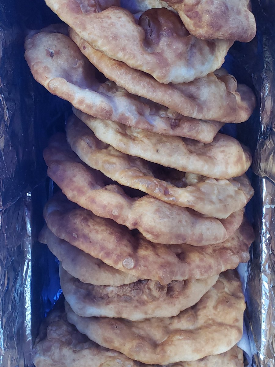 WildhorseSinger's tweet photo. Hope everyone will come out to #Stanford #PowWow and make sure to stop by #WildhorseLBSjngers foodbooth and enjoy warm #frybread #indiantaco #nativenachos #frydog #chocolatefrybread, see you soon #SupportNativeNonProfit #FrybreadNation https://t.co/txXmp4wQws