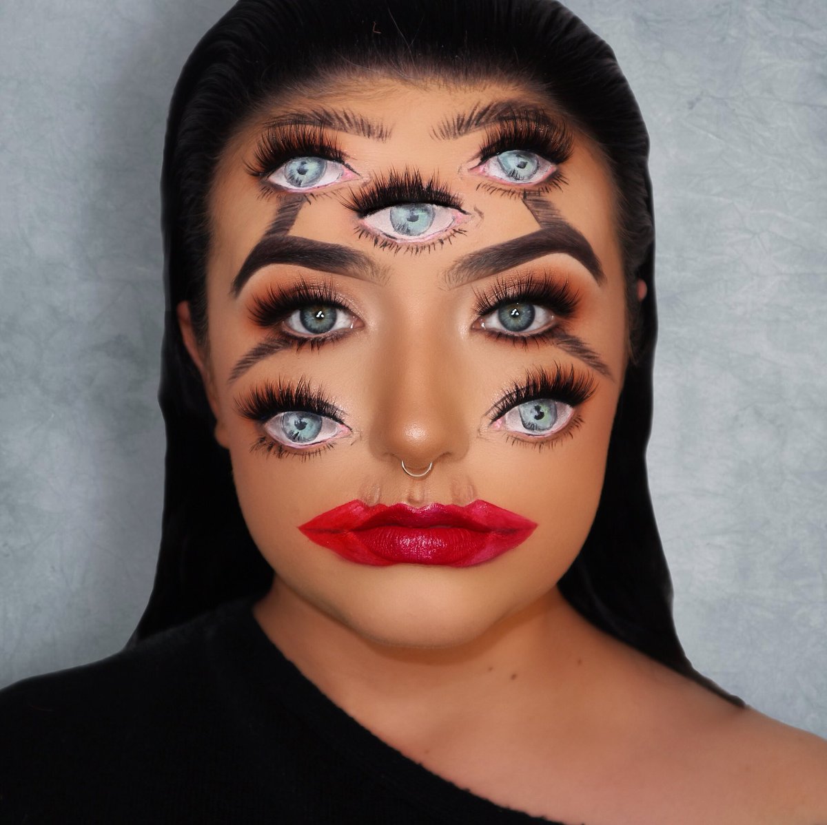 Megan94__'s tweet photo. #EzraMiller & #Mimles recreation just posted over on IG ๐
#MetGala #MetGalaMakeup https://t.co/MCDPOuwsuz