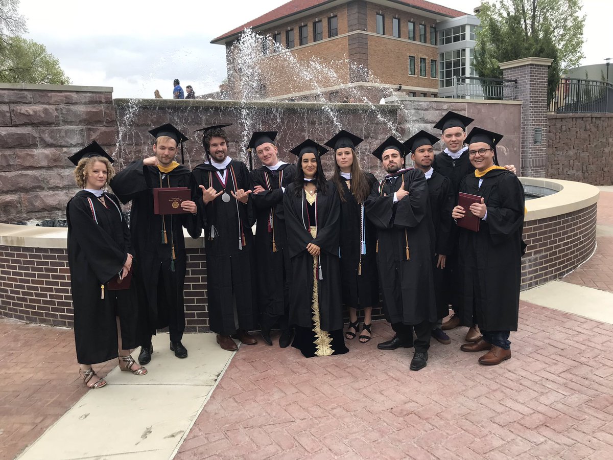 Val_Hennings's tweet photo. Congrats to these political science/international affairs @MorningsideEdu grads! You have made such a difference during your time at Mside! I’m so proud of each of you &amp; can’t wait to see how you change the world! #MsideGrads #MsideProud https://t.co/f8Gvwy2y1u