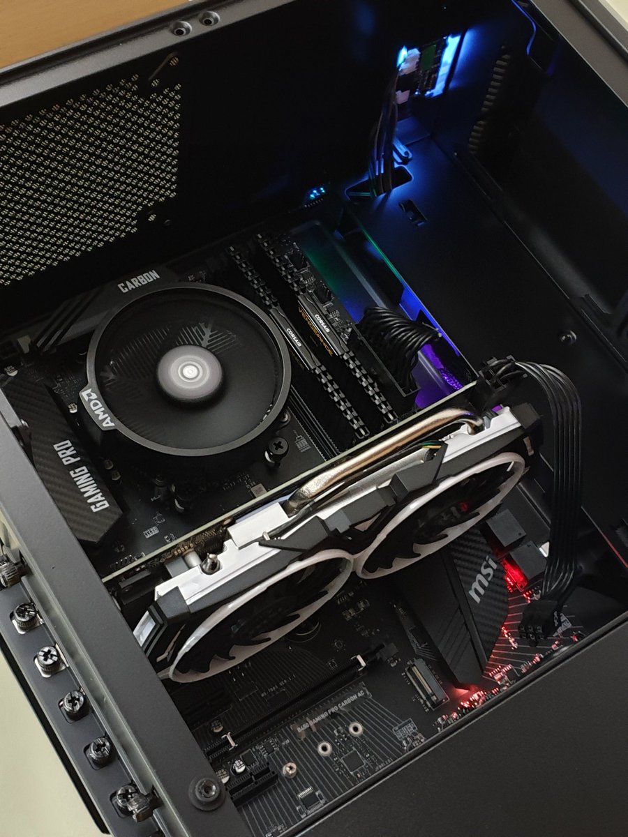 bitbuildpc's tweet photo. This was the completed build 😁
@AMDRyzen 2600
@CORSAIR Vengeance 16GB 3000mhz &amp; 450W PSU
@msitweets RX 270 &amp; B450 Mobo
@Phanteks P300
@kingstontech 480GB SSD
@Seagate 1tb HDD 

Super simple build, but great results https://t.co/bftL84nv7K