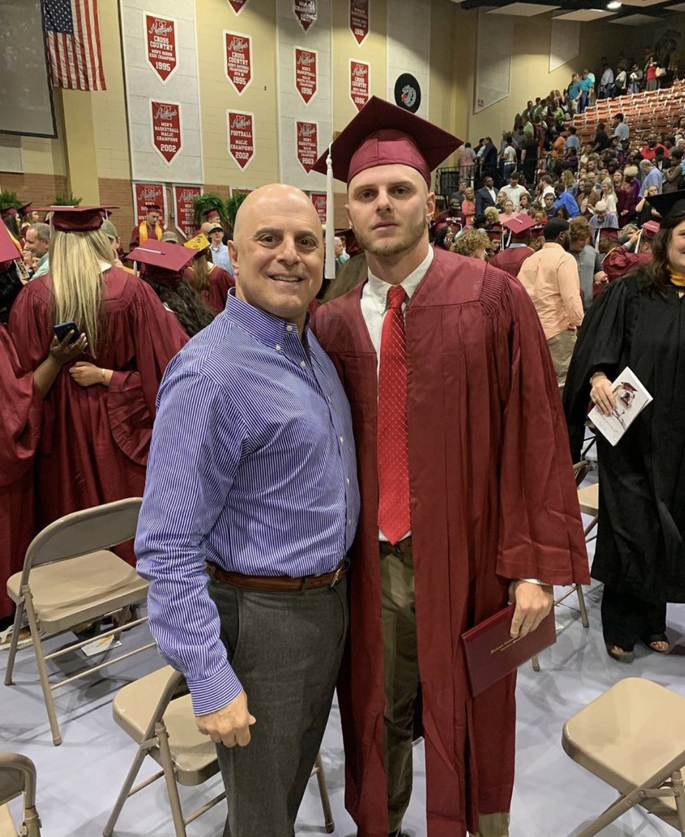 _ZHSBaseball's tweet photo. Congratulations to Bronco Alumni Anthony Fidanza on earning his associates degree from Holmes Community College. #Alumni2017 https://t.co/2WfCFNee29