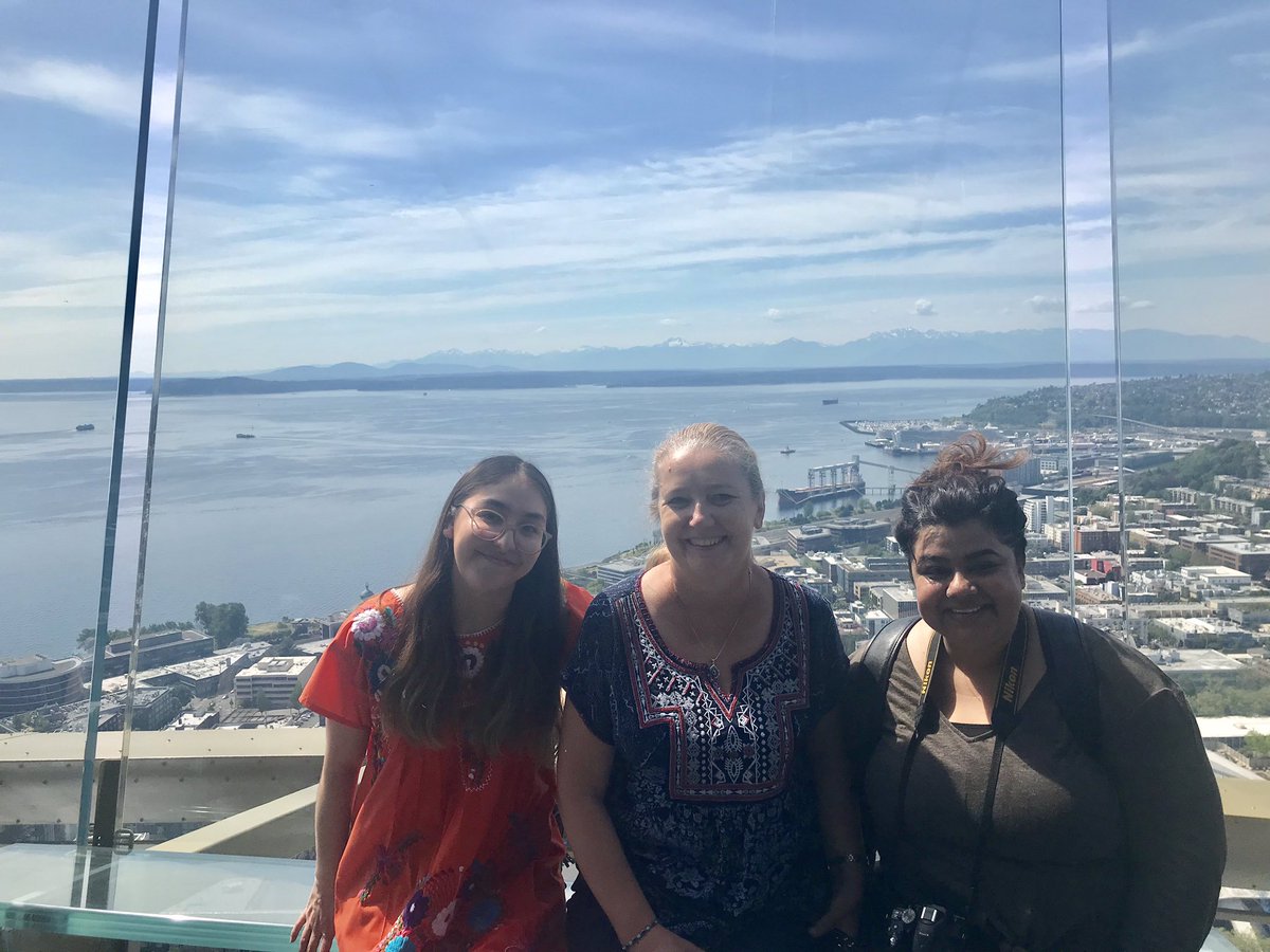 gonzlaur's tweet image. Today @savvynewb is leading us on a #ux lesson around Seattle! 💗 #wocincomputing @Bibhushanaa @faniaeste @njoying @cardina2