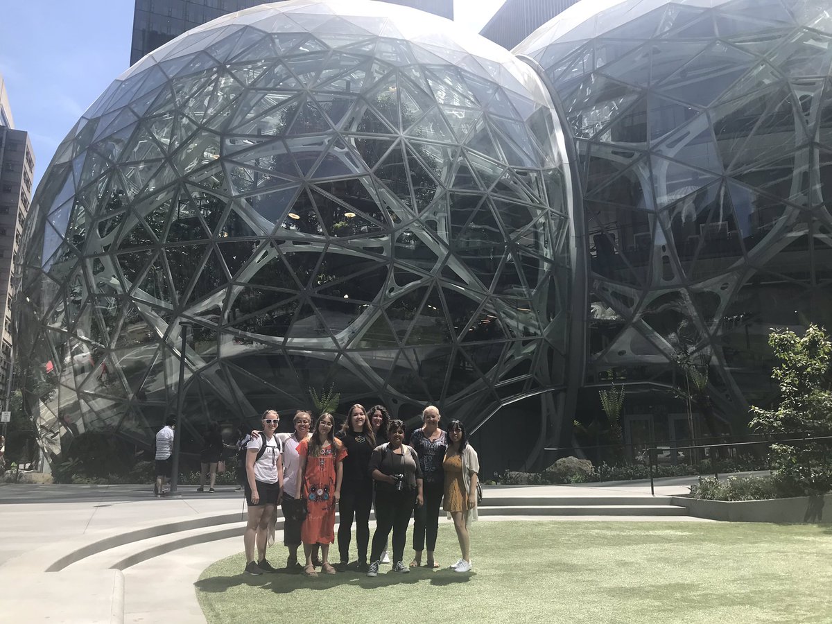 gonzlaur's tweet image. Today @savvynewb is leading us on a #ux lesson around Seattle! 💗 #wocincomputing @Bibhushanaa @faniaeste @njoying @cardina2