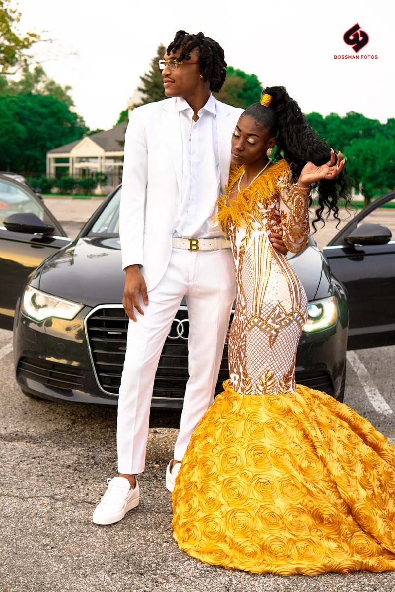 _kabfinessin's tweet image. Prom 2k19 w/ @AbmoeBobb 🔥✨ 
They Went Crazy 💯 #bossmanfotos #hallofprom #prom2019 #prom