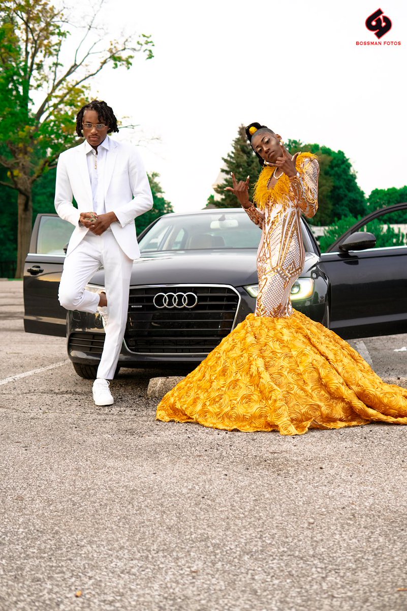 _kabfinessin's tweet image. Prom 2k19 w/ @AbmoeBobb 🔥✨ 
They Went Crazy 💯 #bossmanfotos #hallofprom #prom2019 #prom