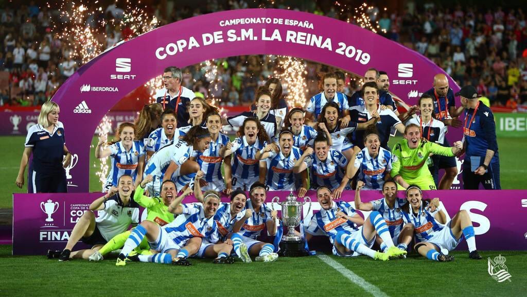 MaddiTorre's tweet photo. Isiltasunean, zarata askorik egin gabe...TXAPELDUNAK!! 🏆💙⚪️ #AurreraReala

En silencio, sin hacer mucho ruido...¡CAMPEONAS! 🏆💙⚪️ #granadatxuriurdin https://t.co/XySQwjmqK3
