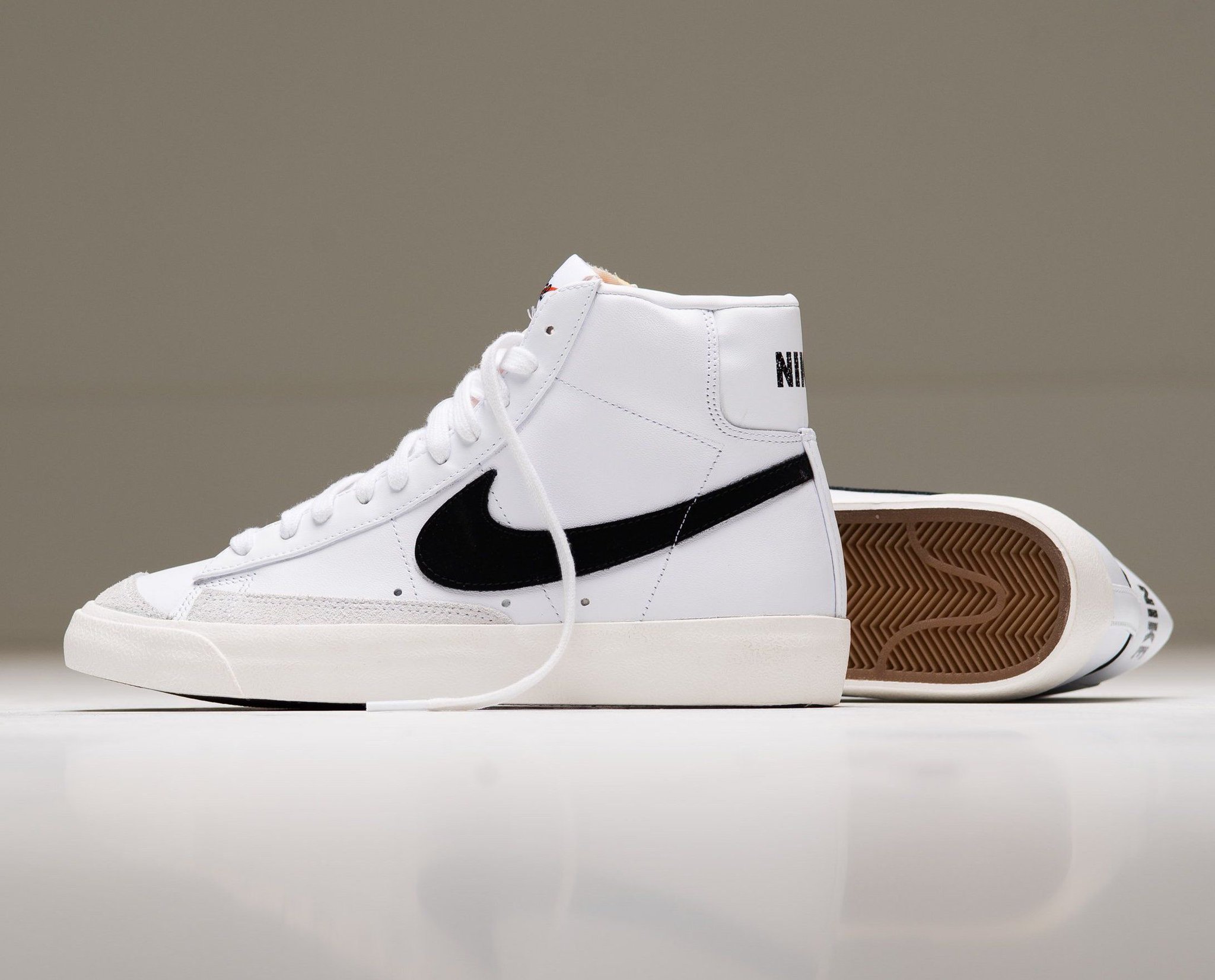 Nike blazer shop wallpaper