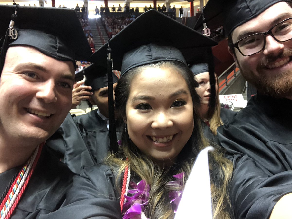 sakiiioga's tweet photo. #asmgrad19 #unmgrad #classof2019 #macct https://t.co/EwkbyhE38b