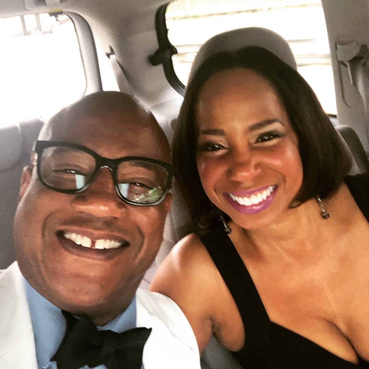 GCunningham1's tweet photo. Headed to @UNCF Masked Ball with my “bestie”. #UNCF #UNCFTC https://t.co/6m0KevX9FP