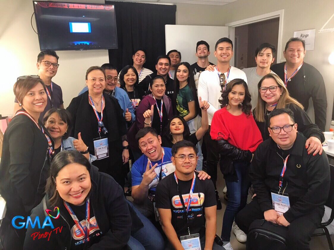 gmapinoytv's tweet photo. This is it, mga #KapusoAbroad! Handang-handa na po kaming pasiyahin kayo ngayong gabi! 😍 we hope you’ll enjoy the show! 💃🏻🕺 #KPS7Brooklyn https://t.co/bEtVBYYcwu