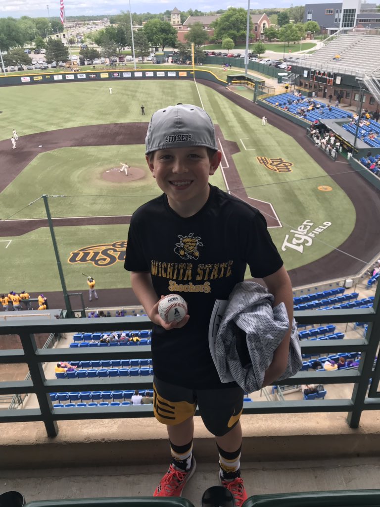 jdabj91's tweet photo. What a great day to be a Shocker! https://t.co/cvCzup2mE7