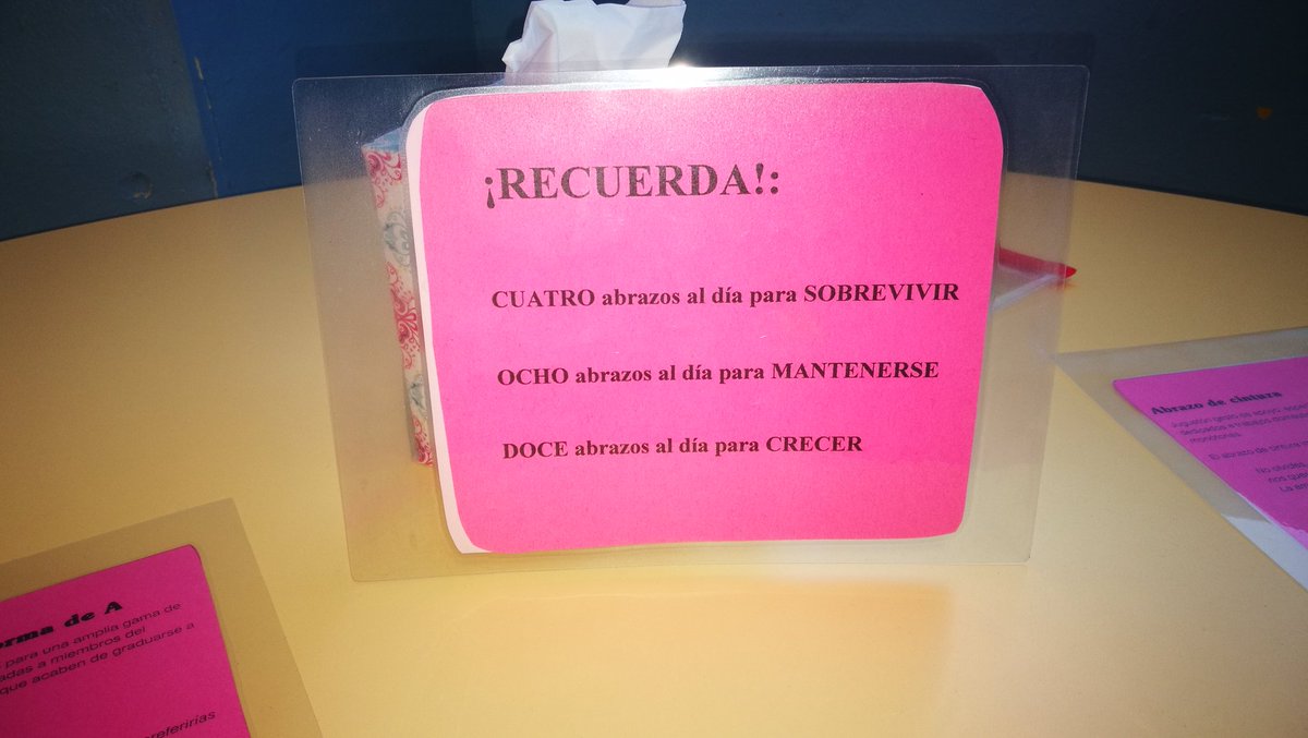 ACEColmenar's tweet photo. Aprender a #cuidarse para adquirir #confianza y seguir trabajando.
#MarinaCriado  nos enseña a conocernos y conocer nuestras necesidades.
Fin de semana intensivo de profesionales de #ColmenarViejo del @iesmsantillana y @iescorella. https://t.co/EBfZ2LsGeS