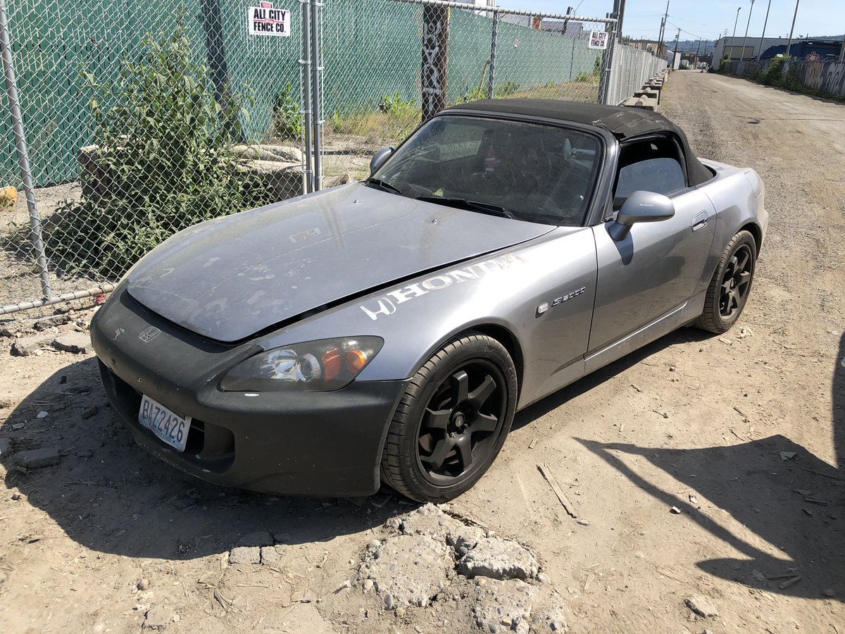 zerosignal00's tweet photo. @SeattlePD I believe this looks to be an abandon stolen car at south Hudson and Utah. https://t.co/NEfCPk5ICR