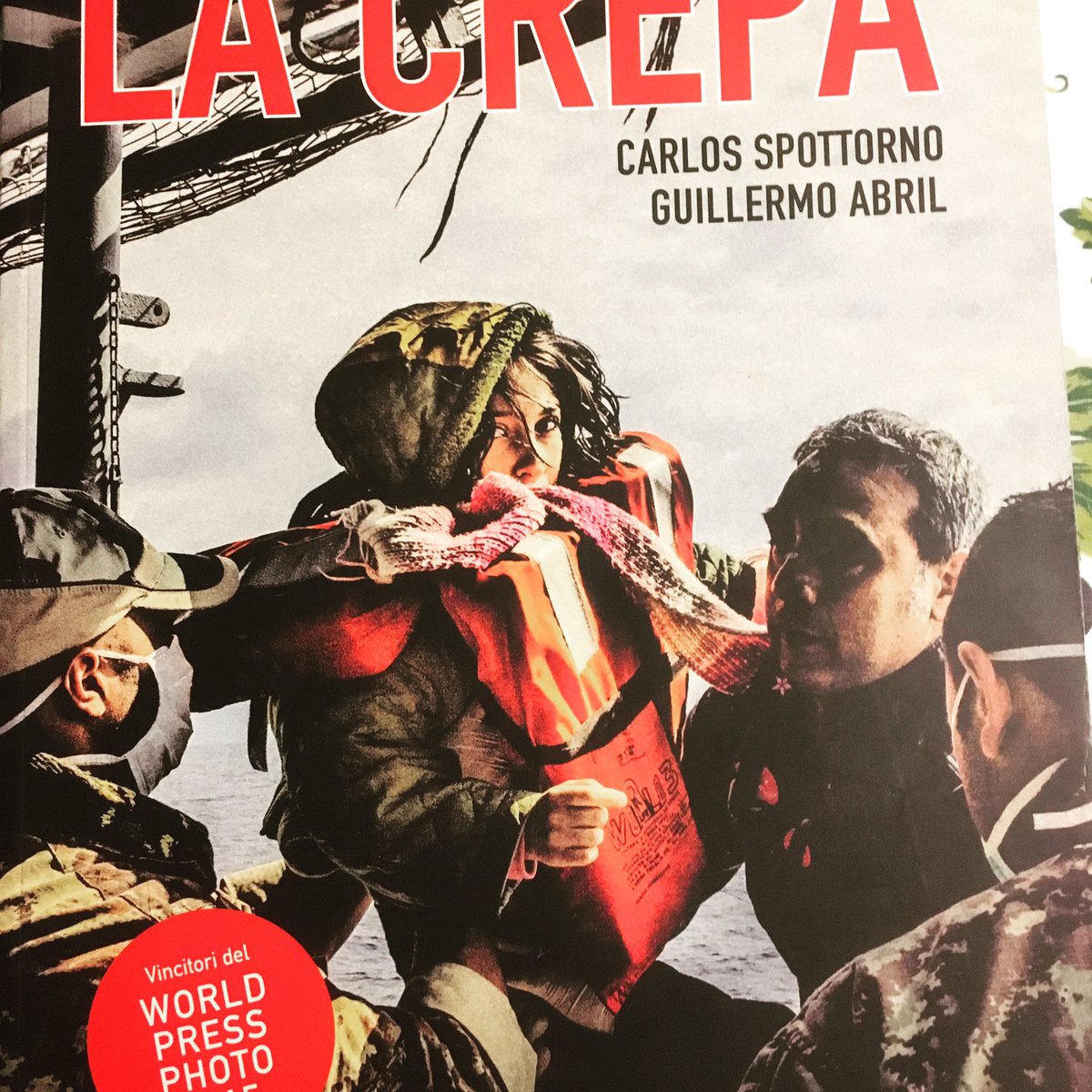 giapao's tweet photo. La cosa più bella che abbia letto da anni. #LaCrepa @add_editore https://t.co/sYycbqhRmg